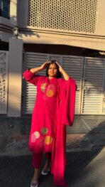 Abeer Pink Embroidered Suit Set - Image 7
