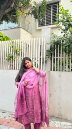 Zehra Embroidered Pink Suit Set - Image 6