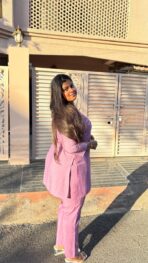 Haya Blush Pink Embroidered Co-Ord Set - Image 8